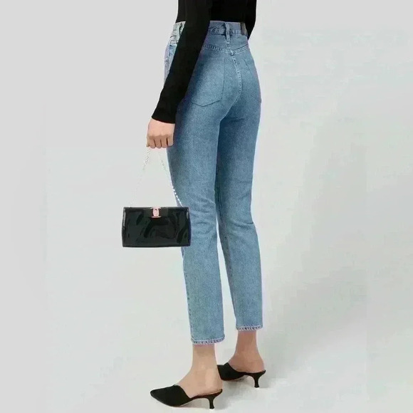 Salvatore Ferragamo
Vara Bow Chain Evening Bag Patent Small - Picture 8 of 8